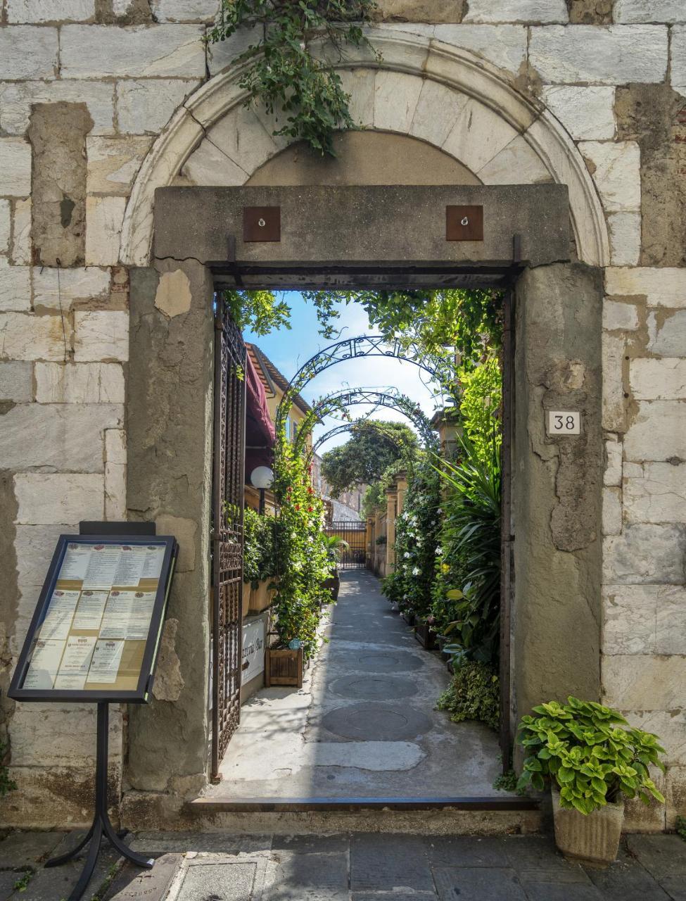 Hotel Amalfitana Pisa Exterior foto
